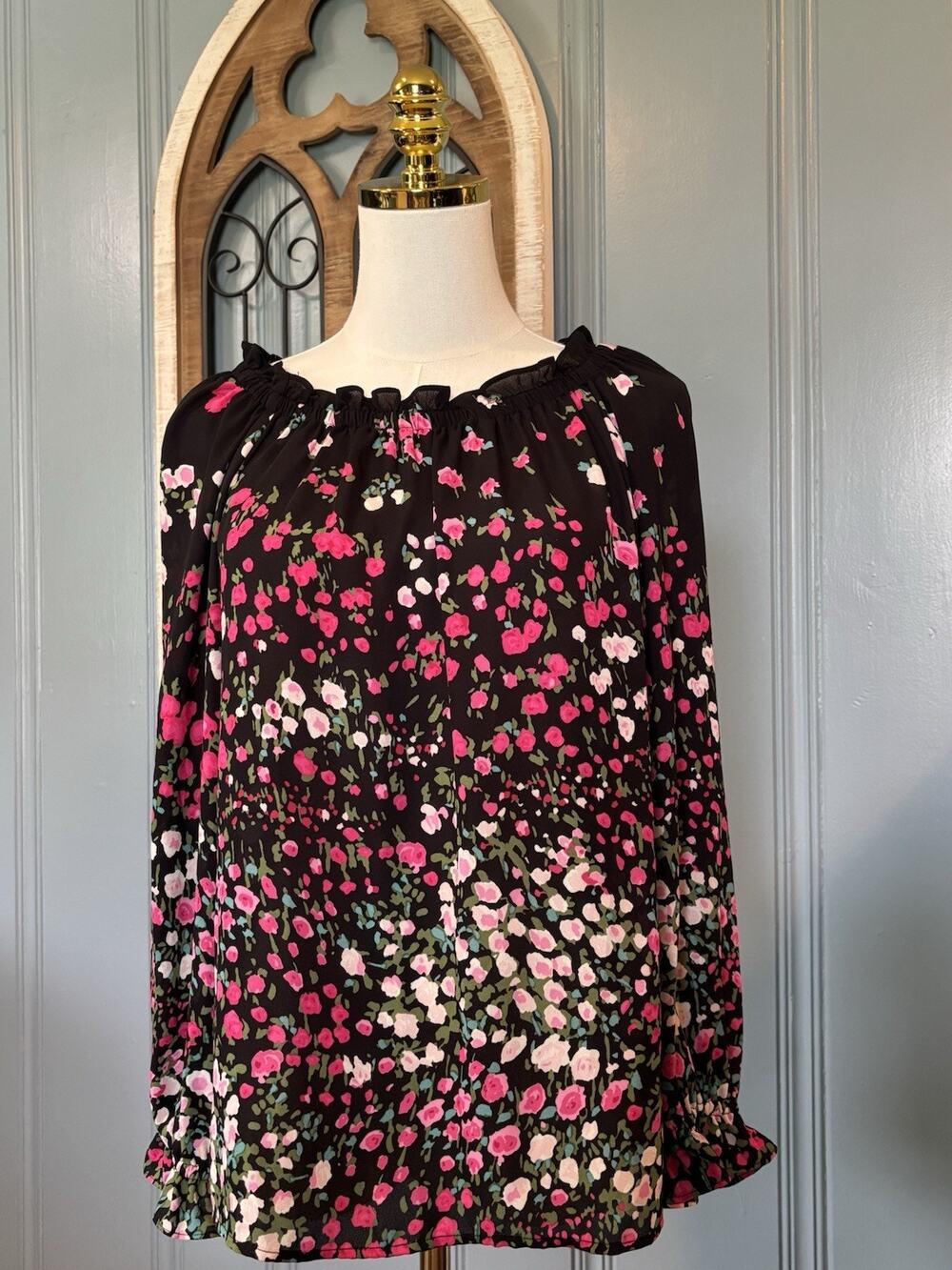 RSVP by TALBOTS Womens XS Black Pink Floral Long Sleeve Ruffle Round Neck Blouse